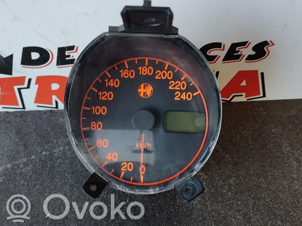 Alfa Romeo 166 Vitezometru (grup de instrumente) 