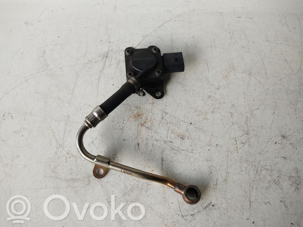Fuel pressure sensor   780801