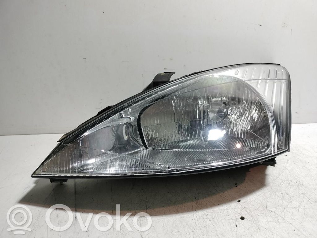 Ford Focus Headlight/headlamp 