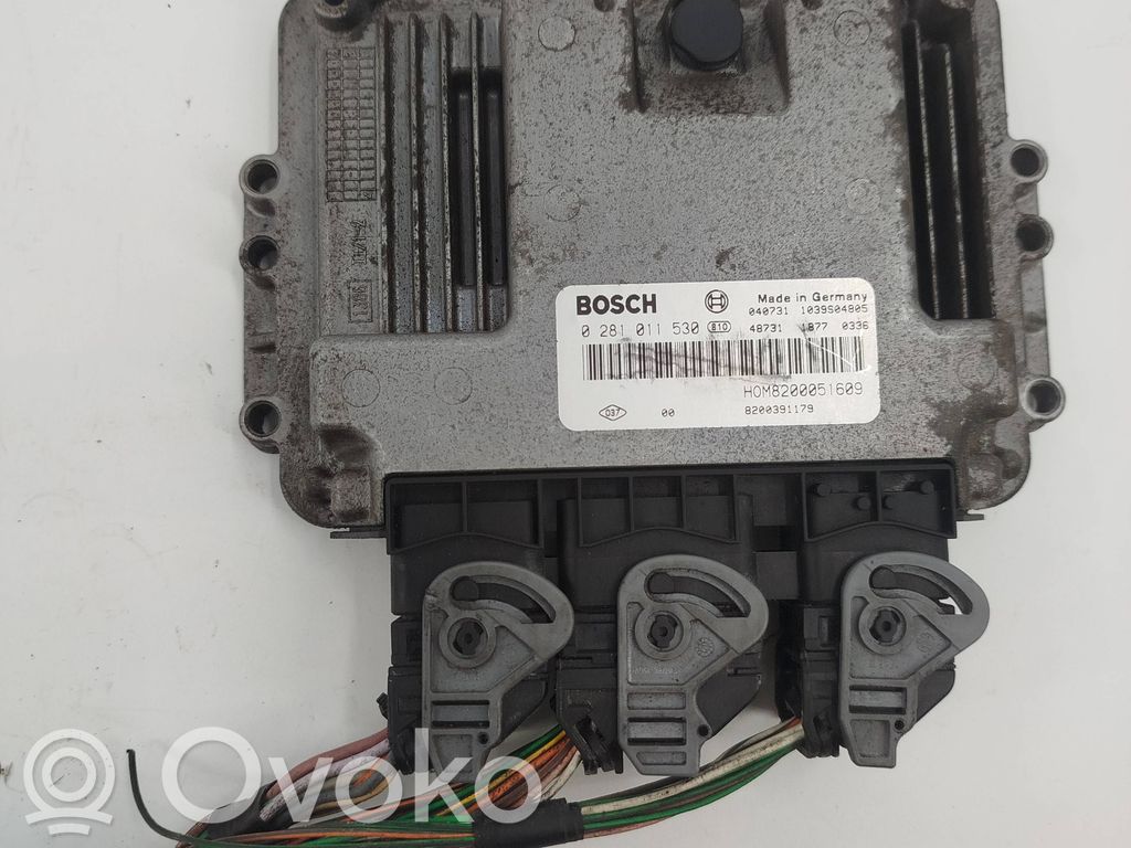 Renault Trafic II (X83) Engine control unit/module 