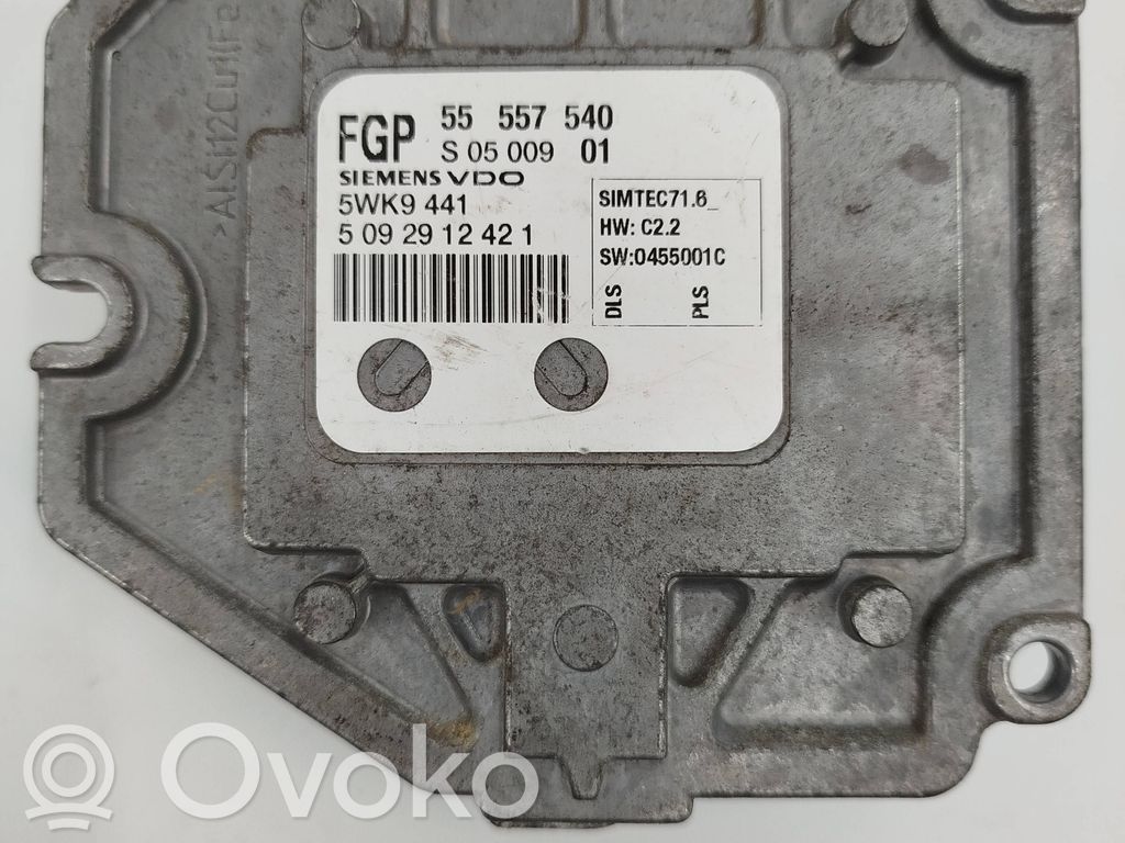 Opel Vectra C Engine control unit/module 