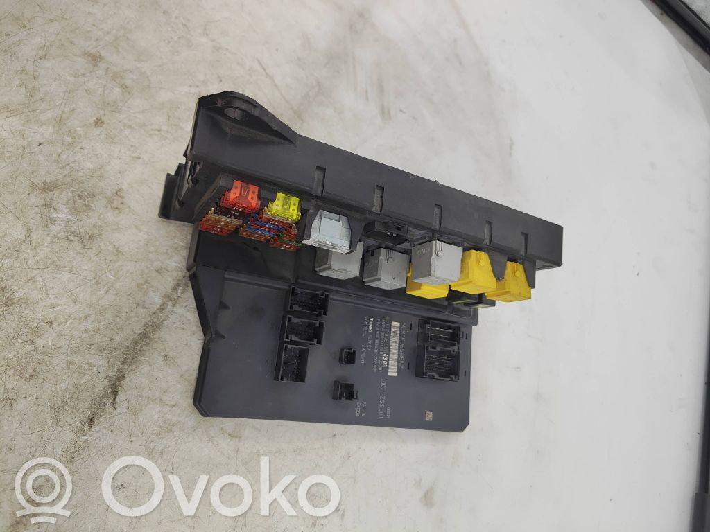 Mercedes-Benz Sprinter W906 Ramka / Moduł bezpieczników 