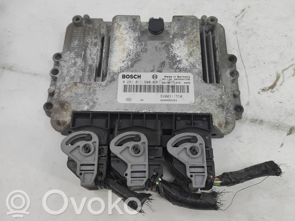 Renault Master II Engine control unit/module 