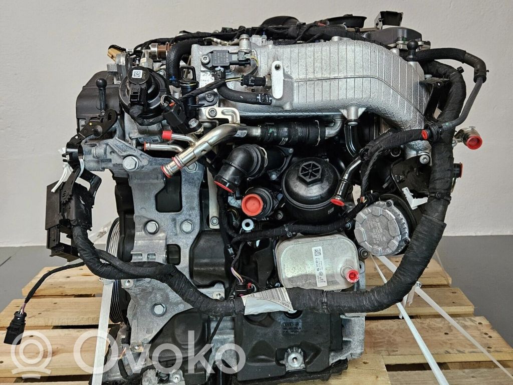 Audi A4 S4 B9 8W Motor 