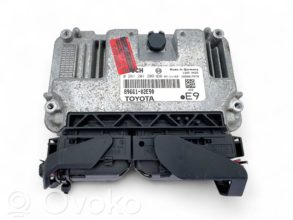 Toyota Auris 150 Engine control unit/module 