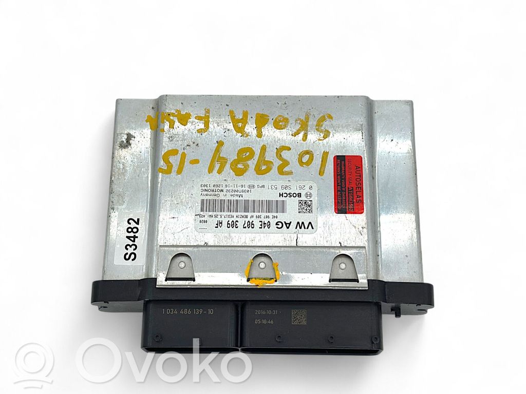 Volkswagen Golf VII Engine control unit/module 