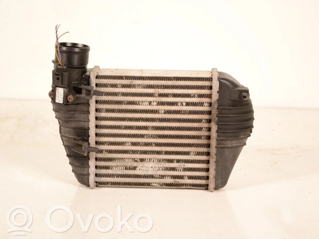 Audi A6 S6 C6 4F Interkūlerio radiatorius 