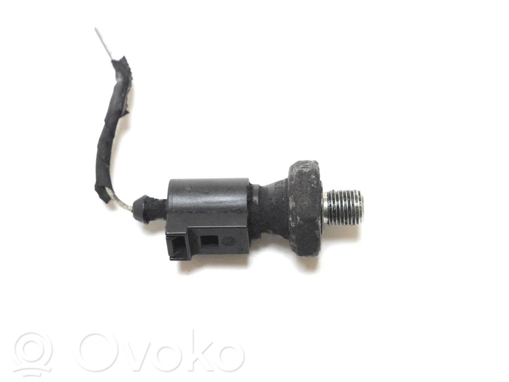 Audi A4 S4 B8 8K Sensor de presión del aceite 
