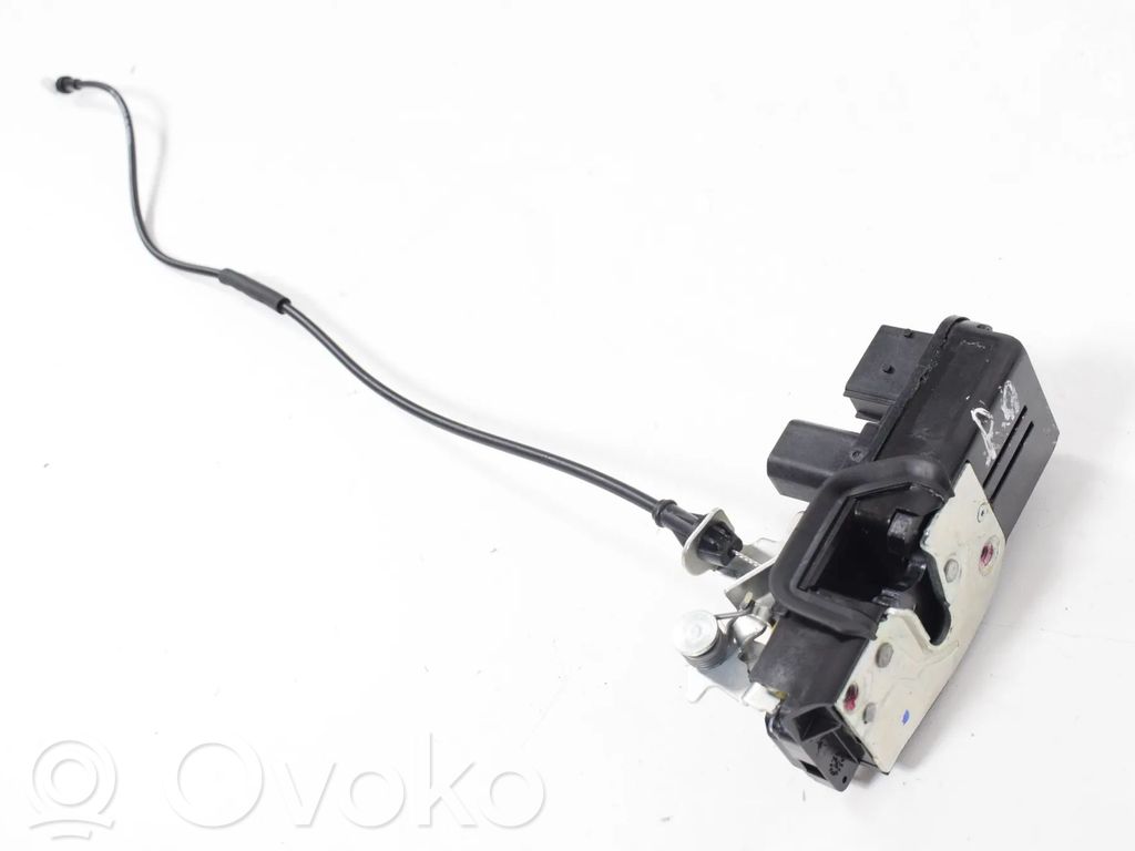 Priekšpusē slēdzene   600891200