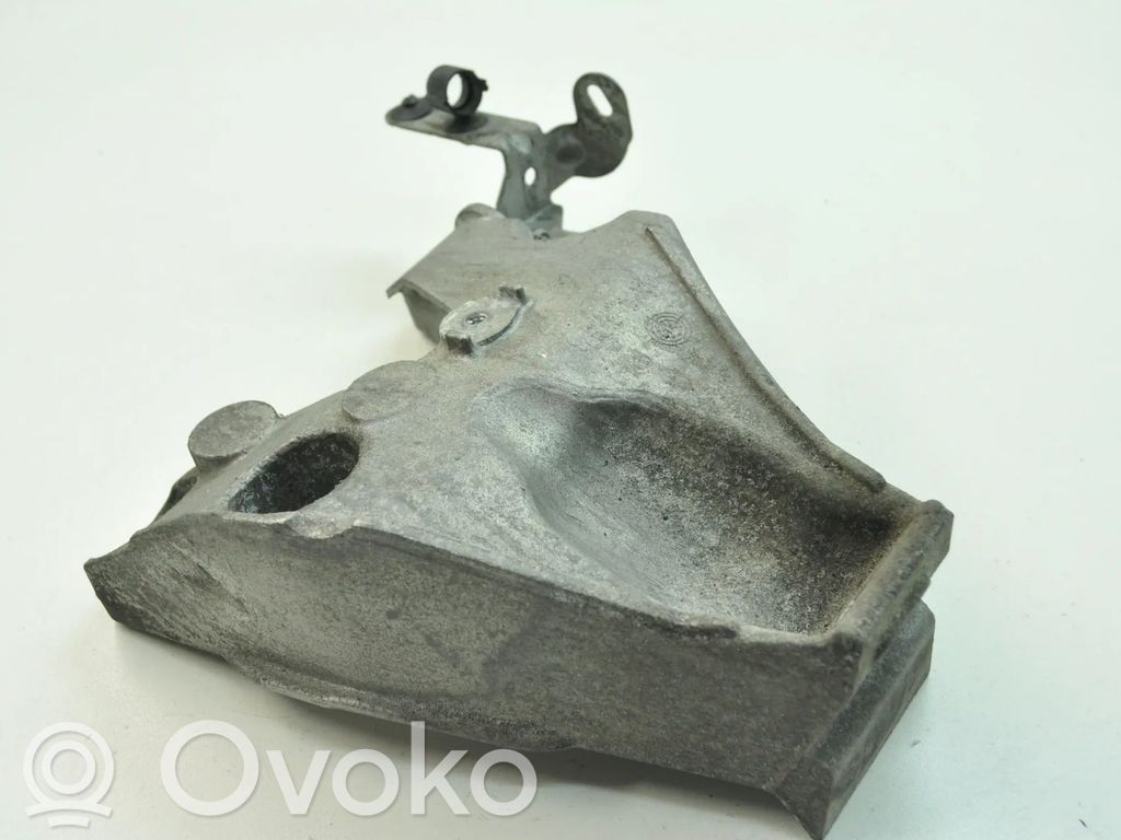 BMW M4 F82 F83 Engine mounting bracket 
