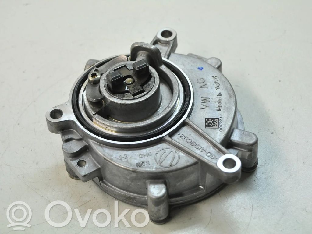 Audi A5 Vacuum pump 