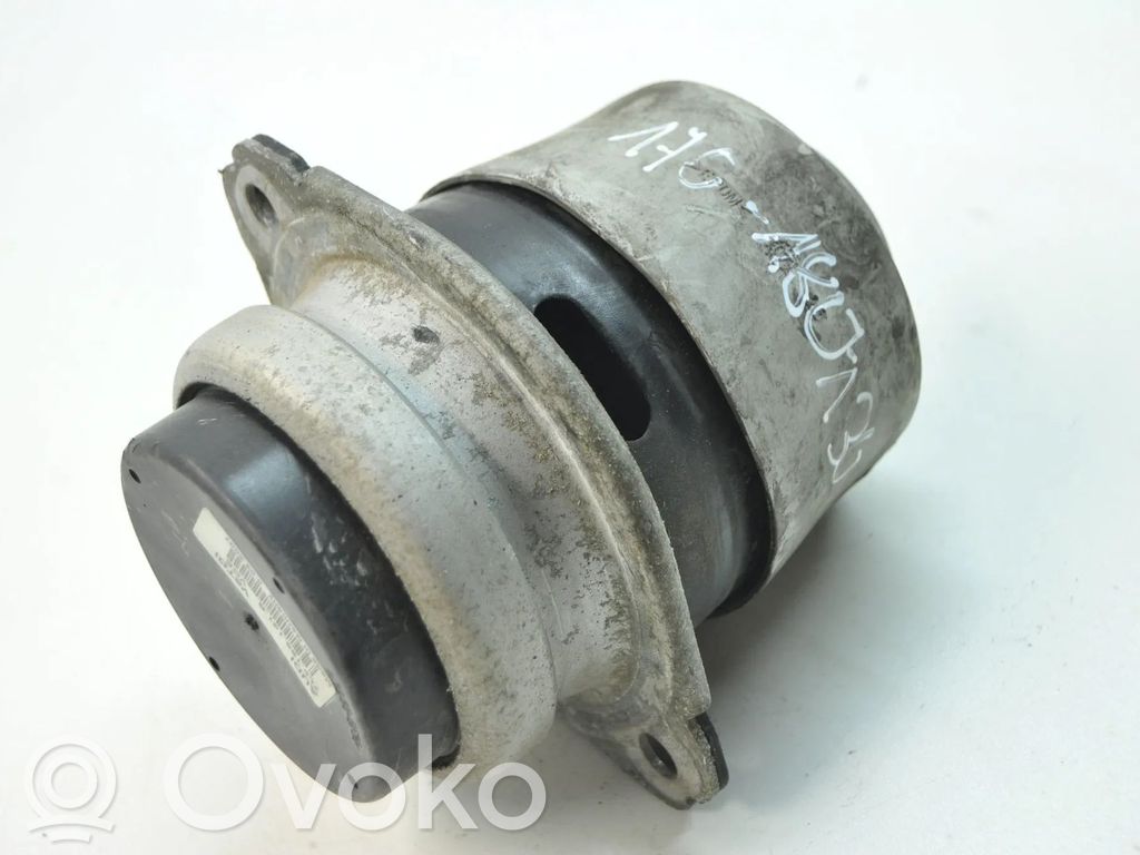 Engine mount bracket   7L8199131B