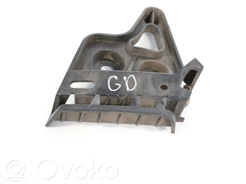 Rear bumper mounting bracket   7127718