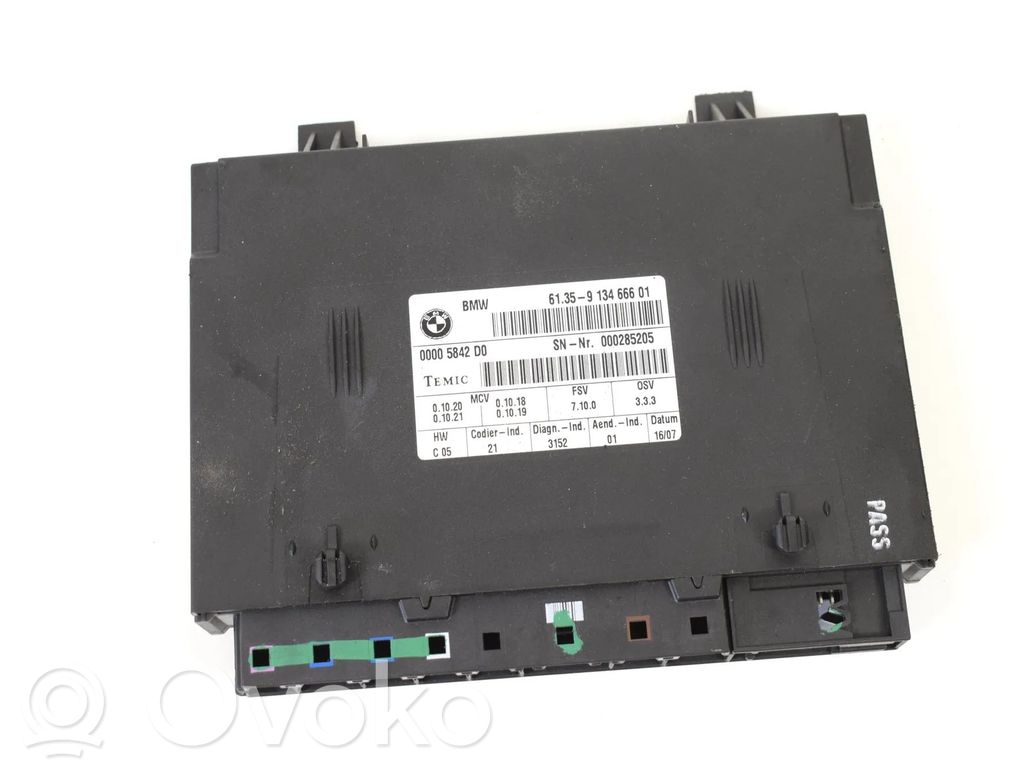 BMW 1 F20 F21 Istuimen säädön moduuli 