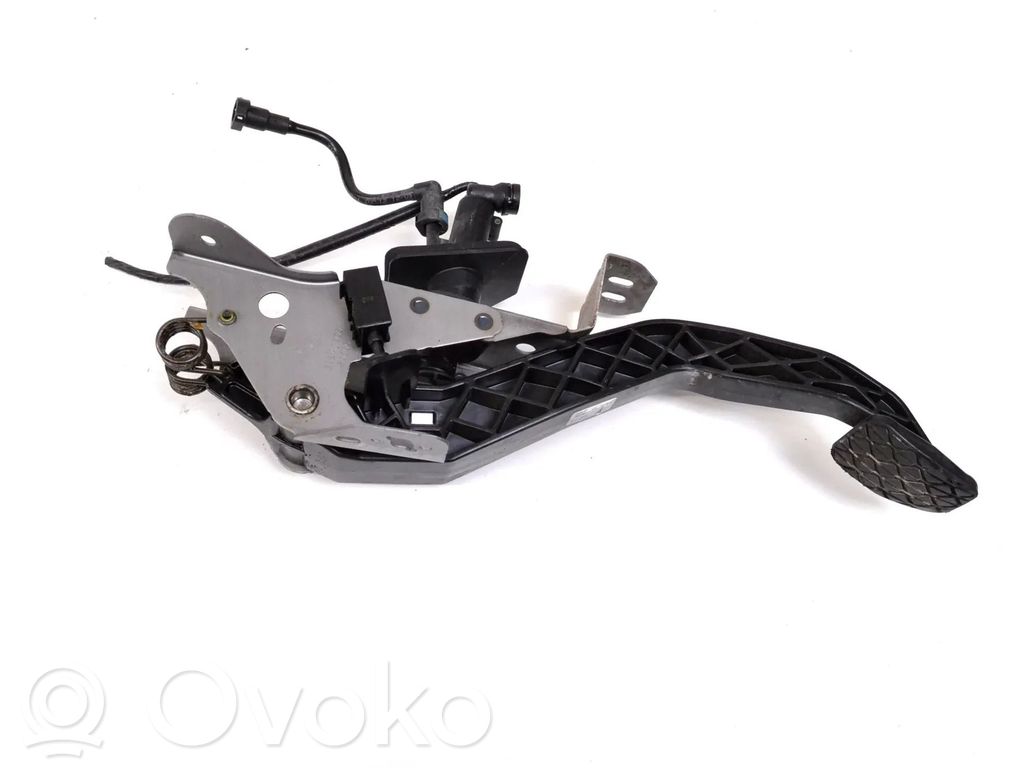 Mazda CX-5 Pedal de embrague 