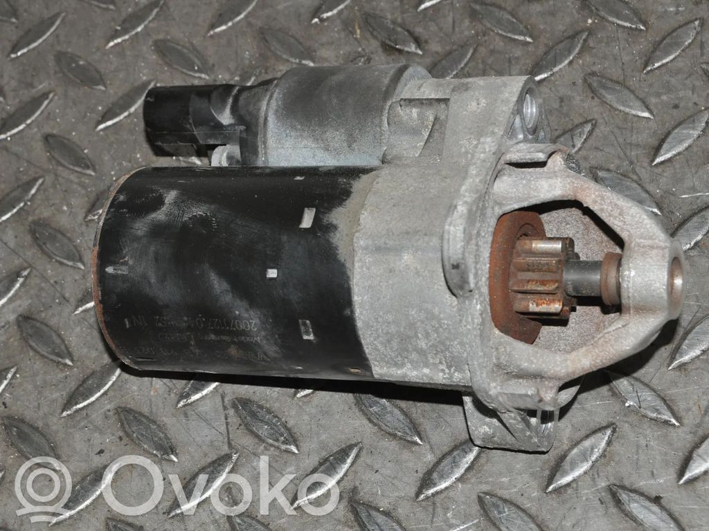 Audi A6 S6 C6 4F Starteris 