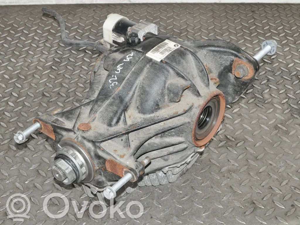 Tylny mechanizm różnicowy   33107856928,7856928