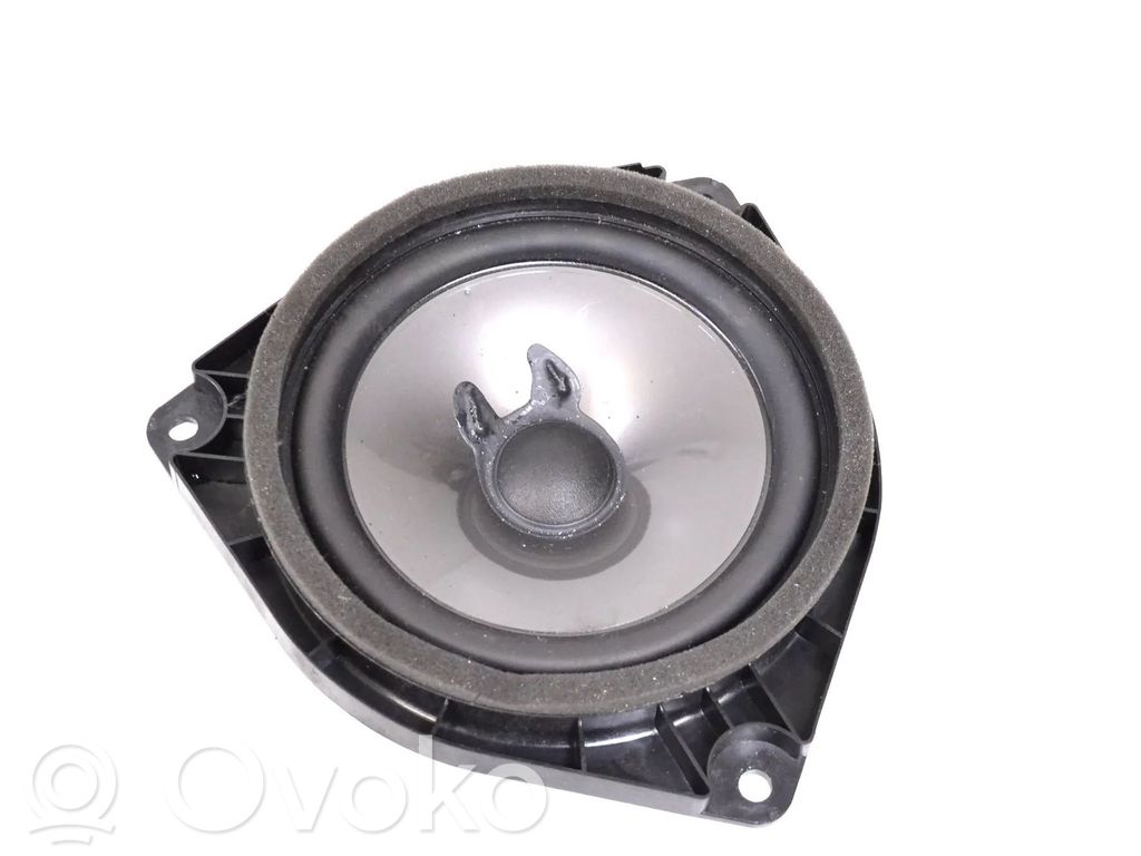 Lexus NX Etuoven kaiutin 