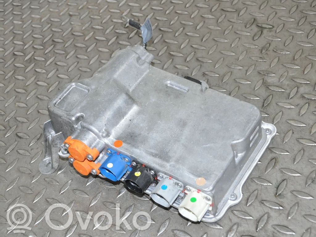 Tesla Model S Current control relay 