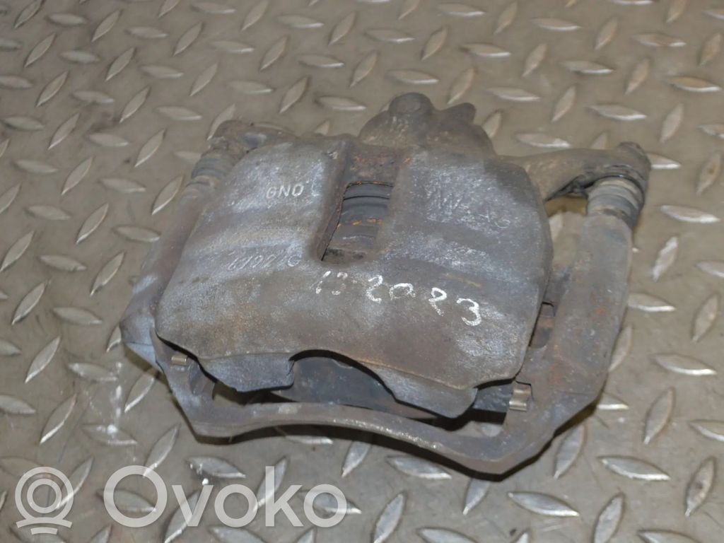 Volkswagen PASSAT B8 Etujarrusatula 