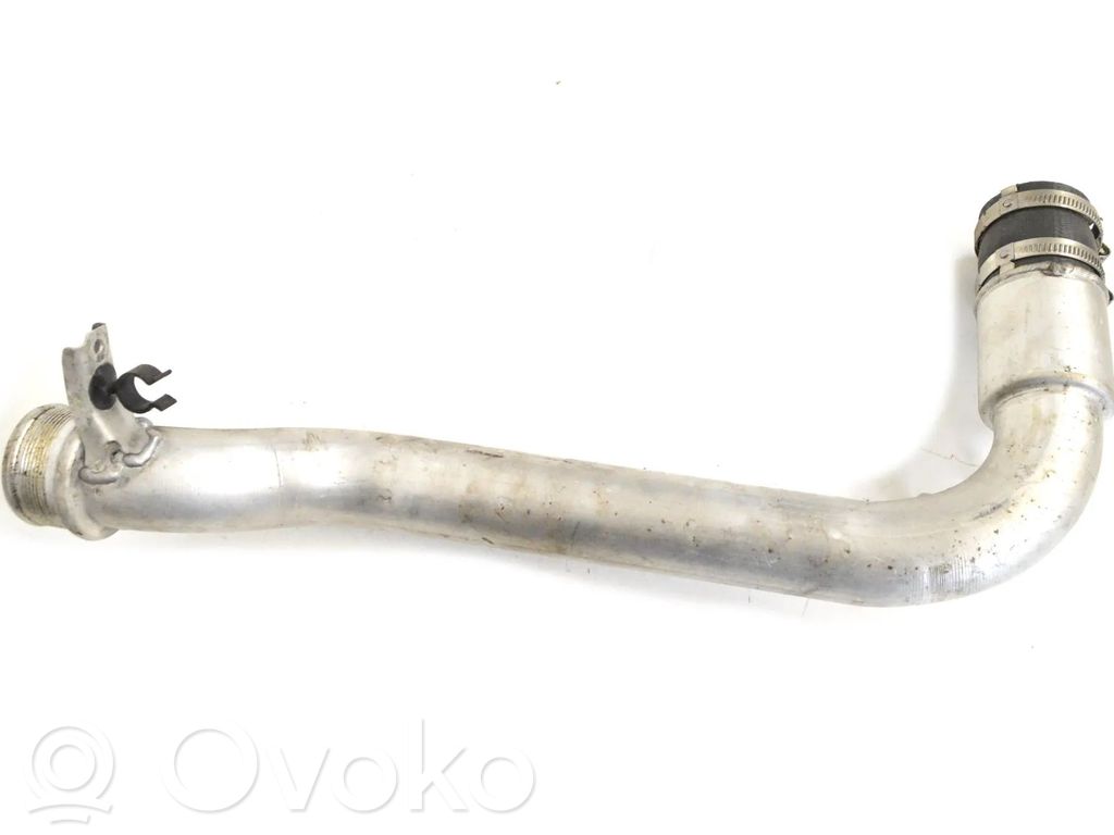 Välijäähdyttimen letku   059145731CT