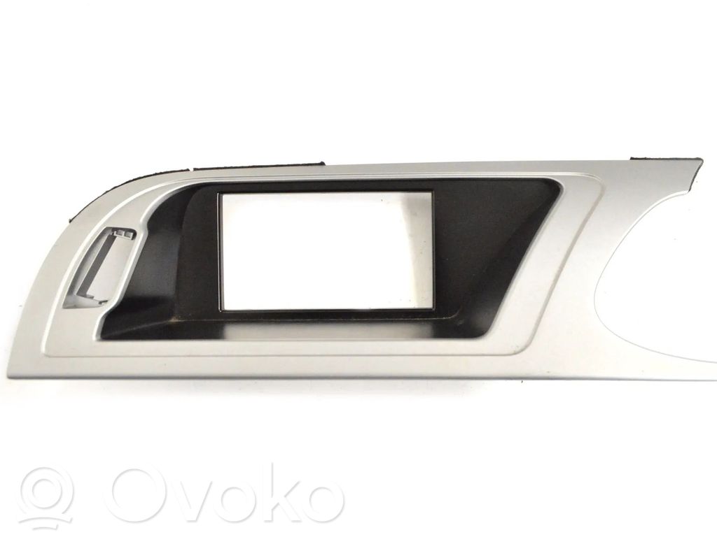 Audi A4 S4 B8 8K Konsola środkowa / Radio / GPS 