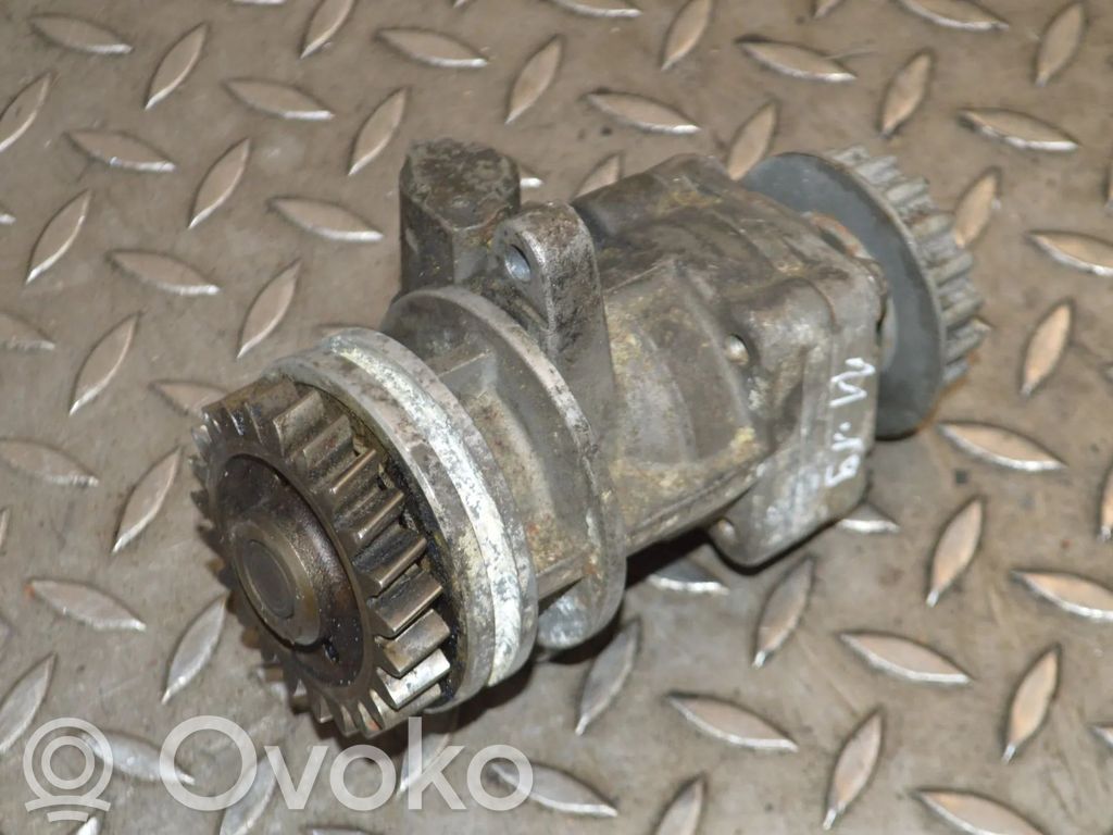 Volkswagen Touareg I Power steering pump 