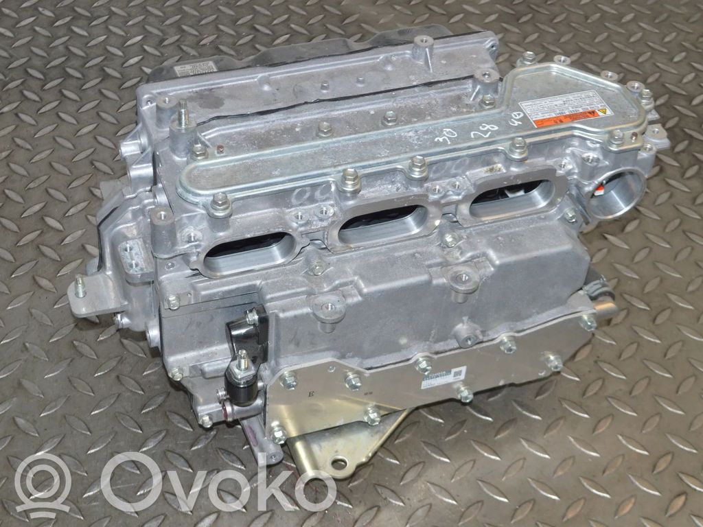 Inversor/convertidor de voltaje   G92A048190