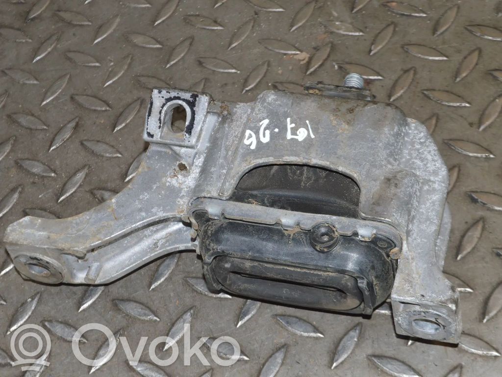 Mini One - Cooper Coupe R56 Engine mount bracket 