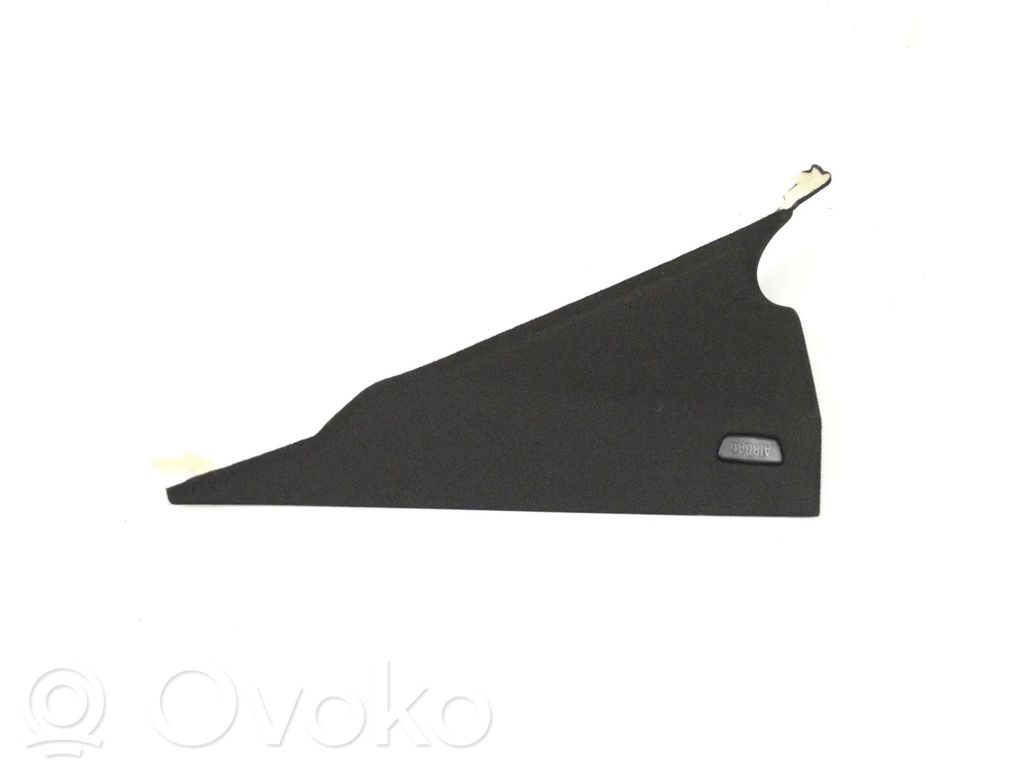 Osłona środkowa słupka / C   8051018