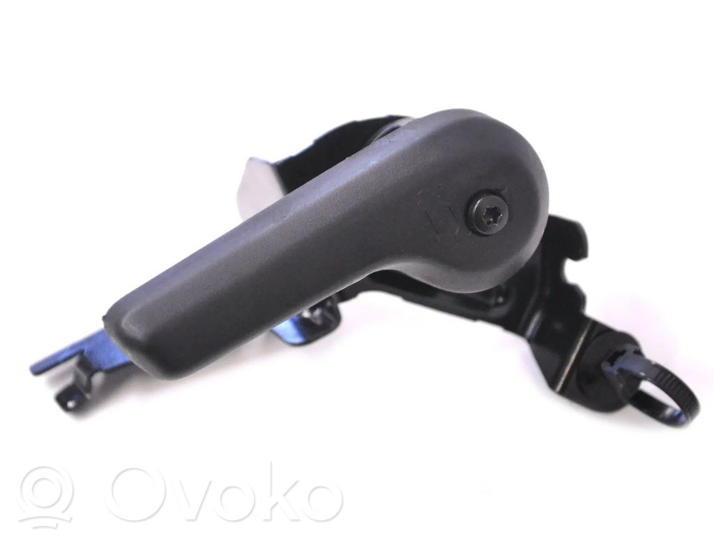 Volvo XC40 Ручка капота 
