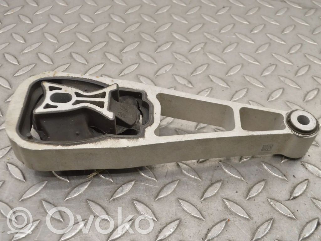 Land Rover Range Rover Evoque L551 Engine mount bracket 