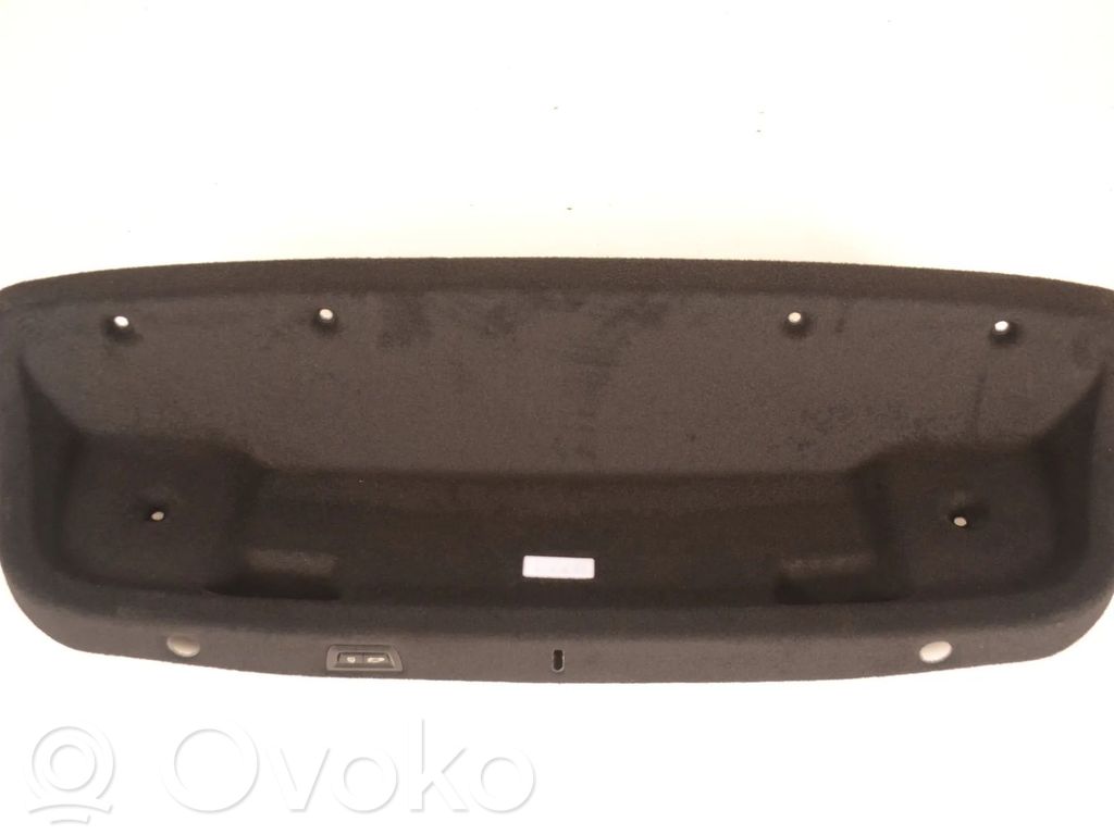 BMW M8 F91 F92 G14 G15 Tailgate trim 