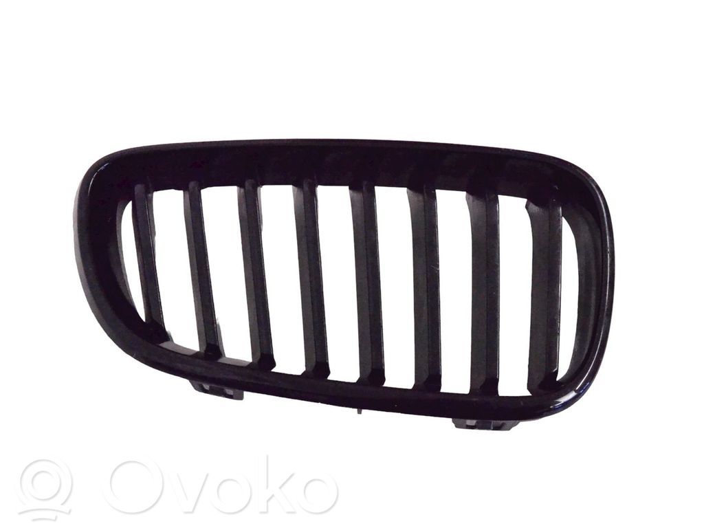 BMW 2 F22 F23 Maskownica / Grill / Atrapa górna chłodnicy 