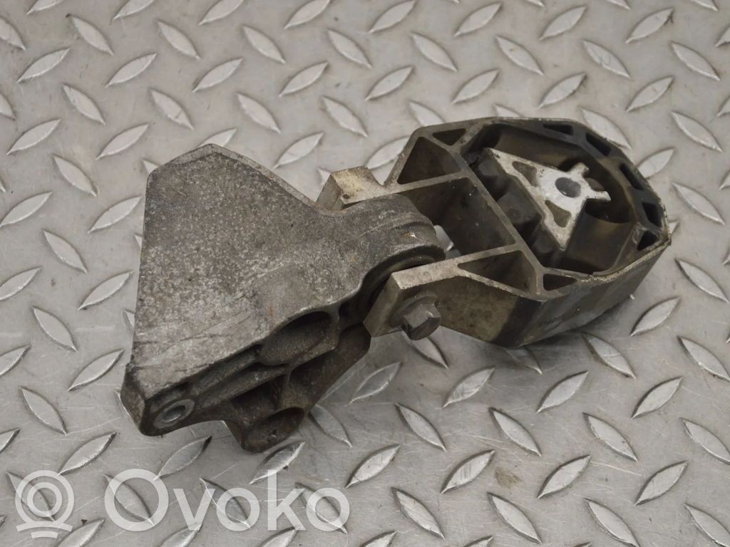 Engine mount bracket