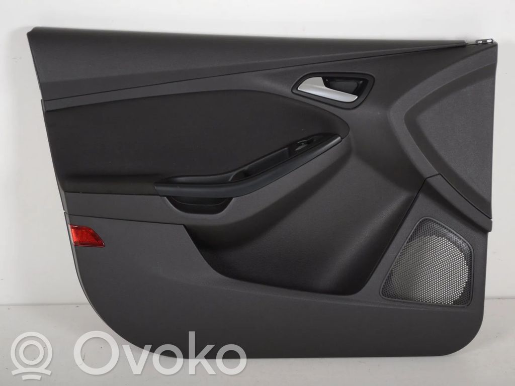 Ford Focus Etuoven verhoilu 