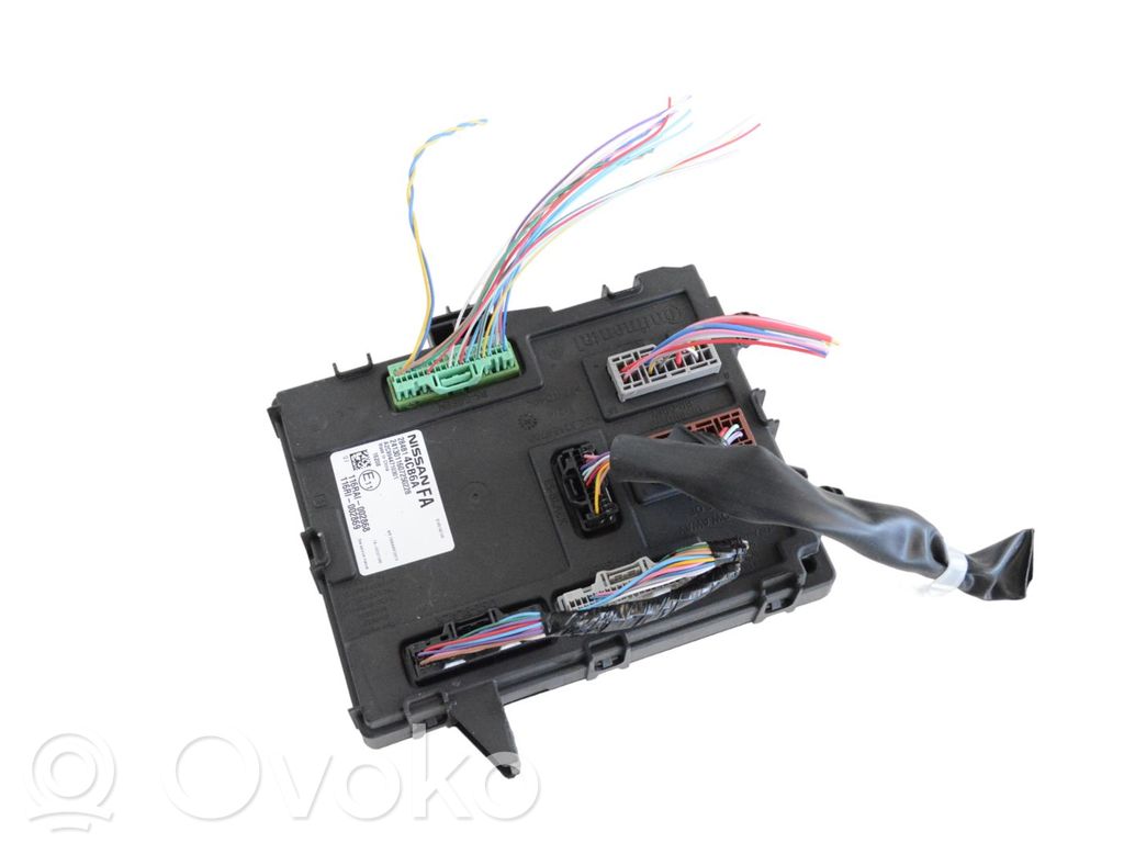 Nissan X-Trail T32 Module de contrôle carrosserie centrale 