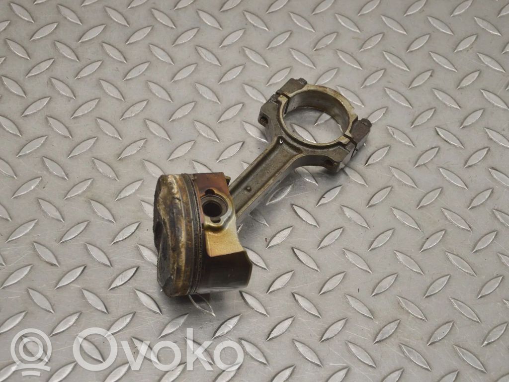 GMC Sierra 1000 Piston 