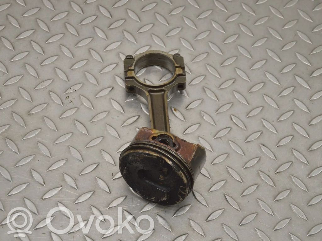 GMC Sierra 1000 Piston 