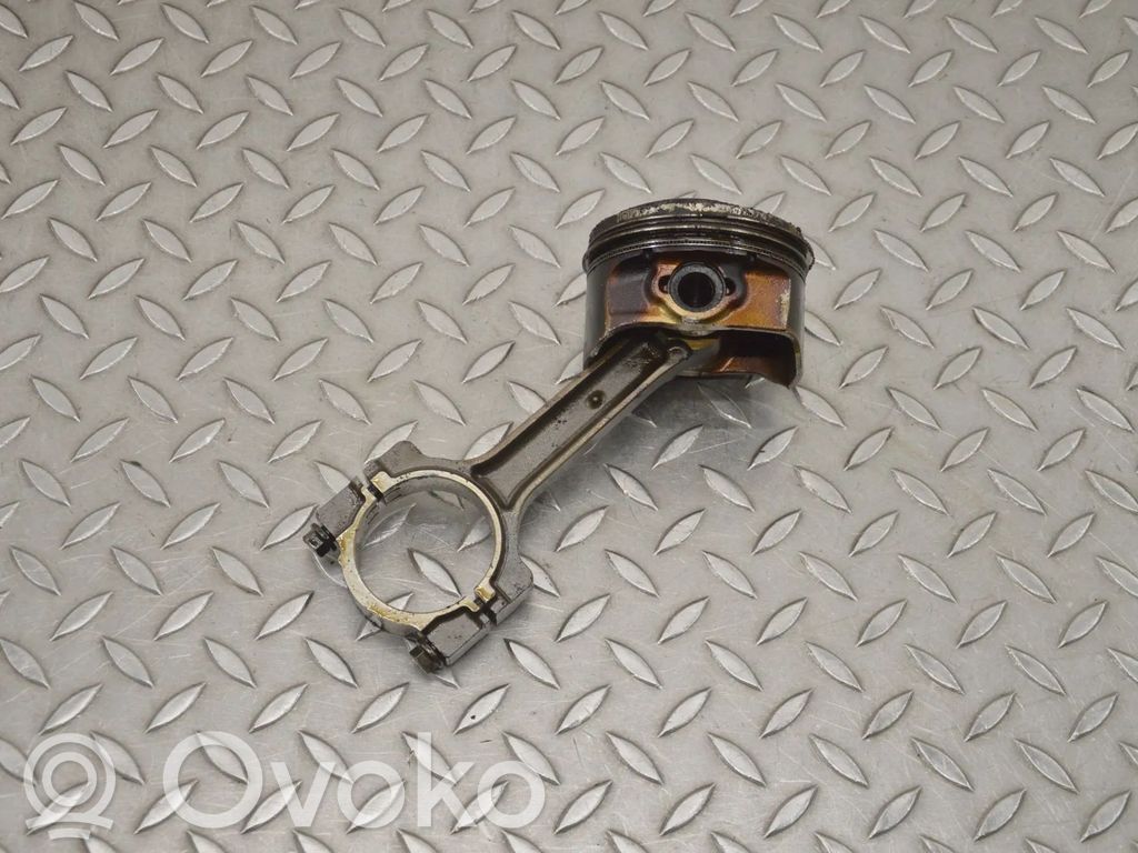 GMC Sierra 1000 Piston 