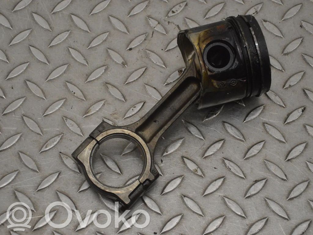 Piston   39841582