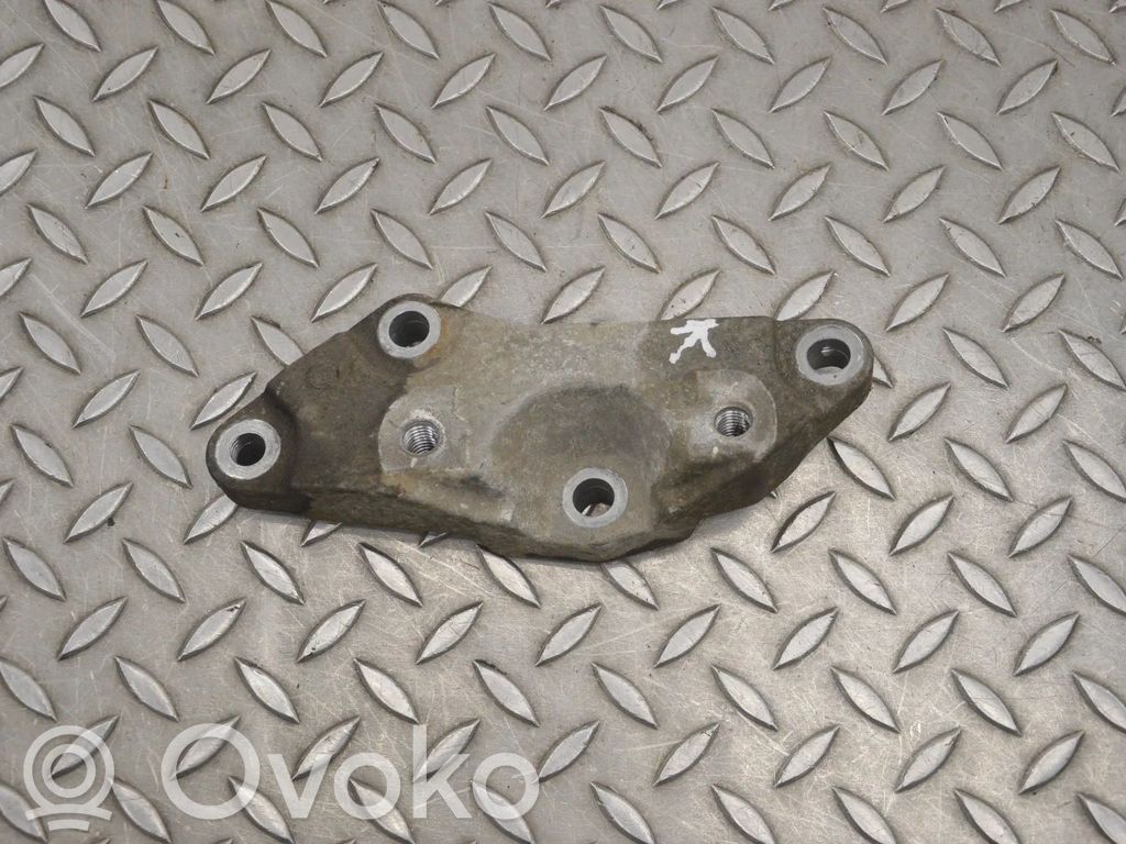 Engine mounting bracket   6G927M125FB