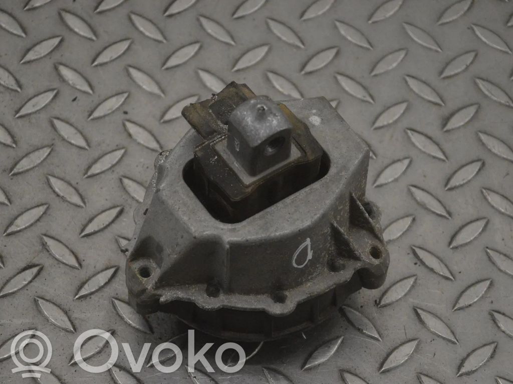 BMW 3 G20 G21 Engine mount bracket 