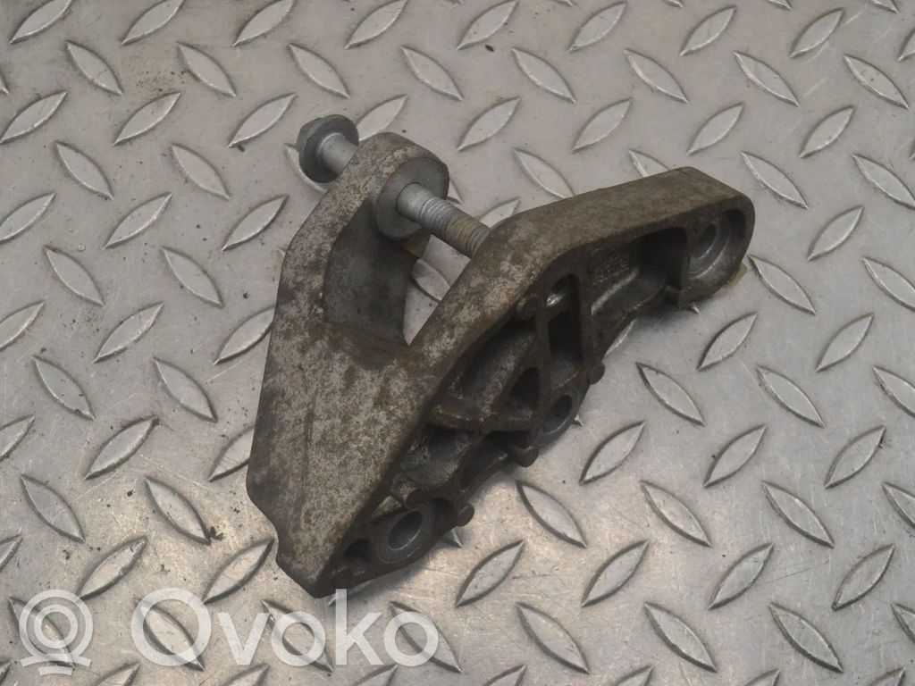 Ford Puma Dzinēja nostiprināšanas stiprinājums-kronšteins 