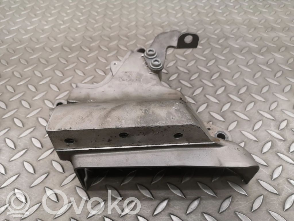 Audi A1 Engine mounting bracket 