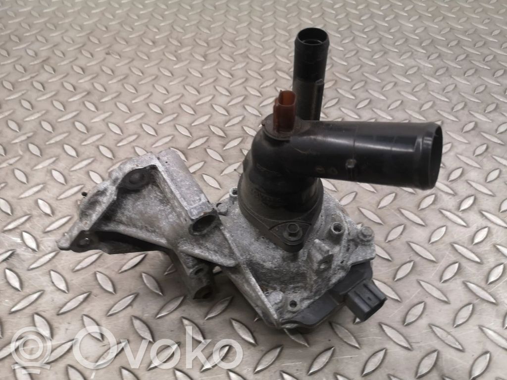 Pompe de circulation d'eau   20A701039,081010588010