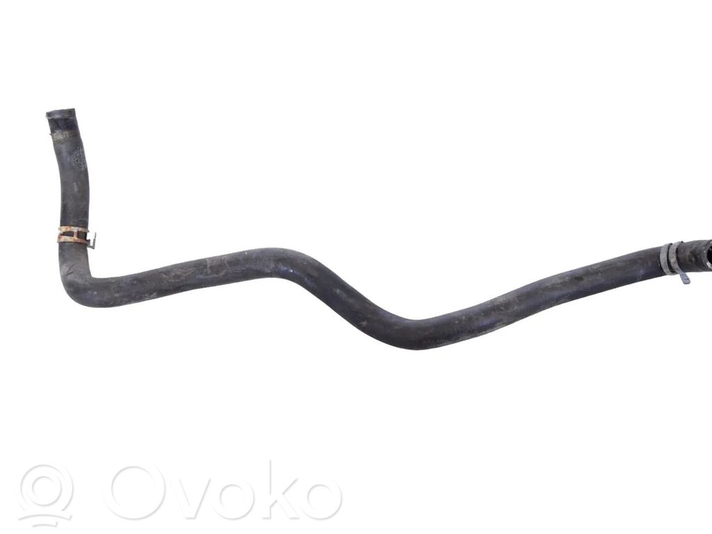 Volvo XC40 Engine coolant pipe/hose 