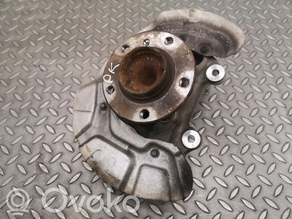 BMW 4 F32 F33 Front wheel hub 