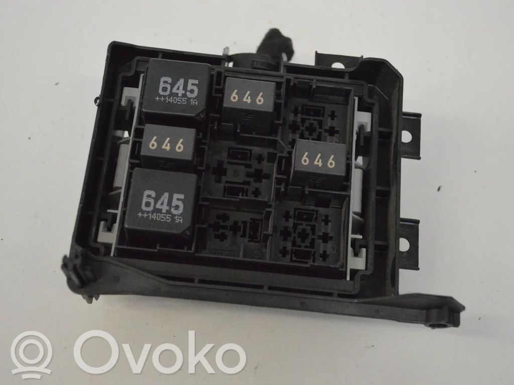 Porsche Cayenne (92A) Set cutie siguranțe 