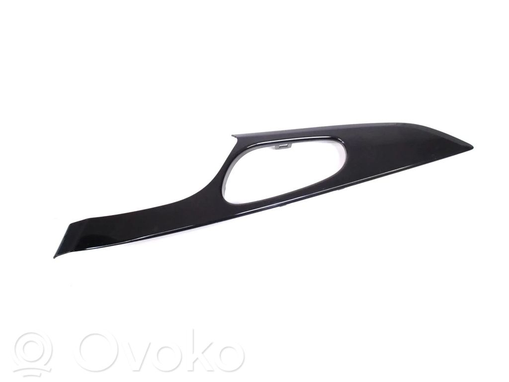 Nissan Qashqai Boczki / Poszycie drzwi przednich 